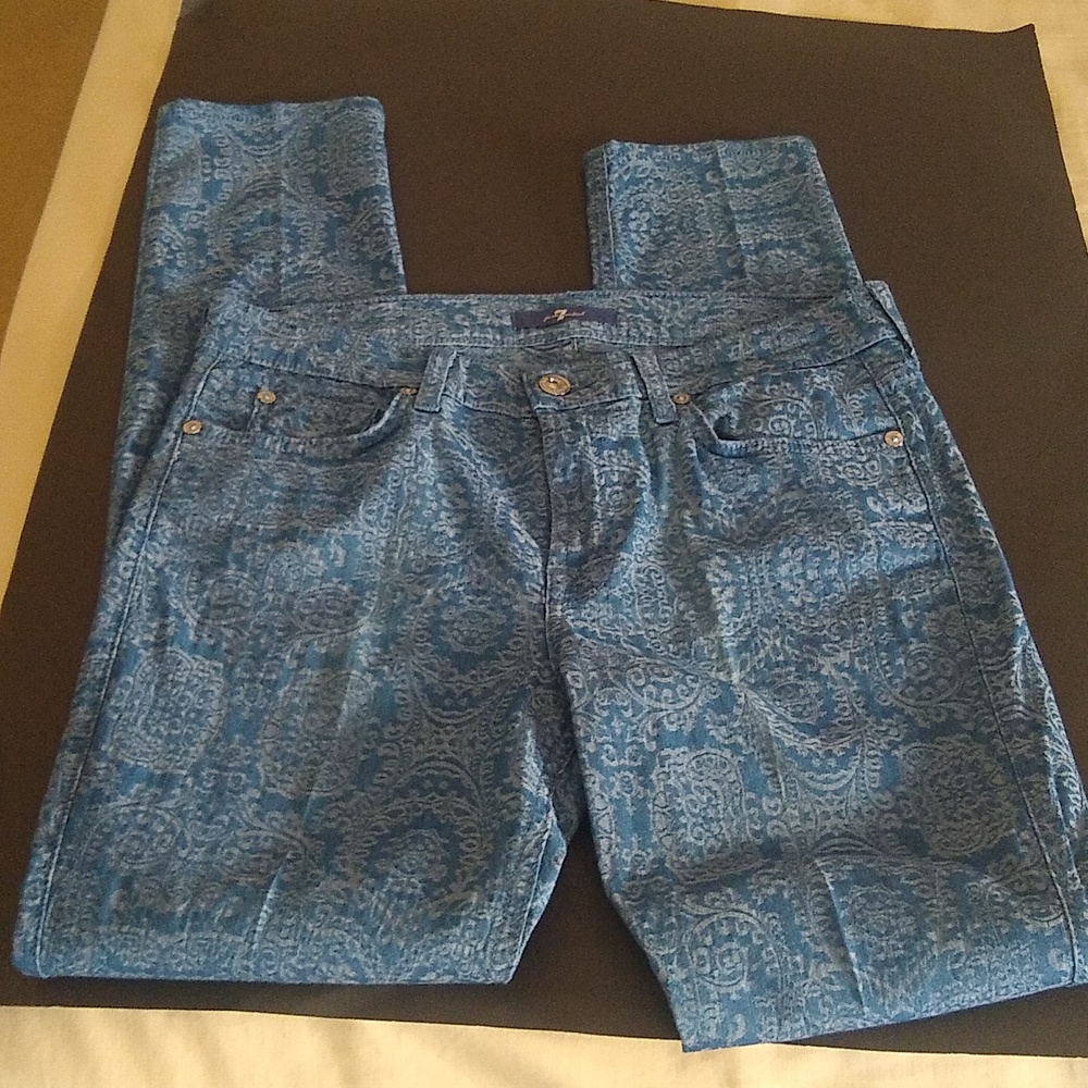 Like new 7 for all mankind light blue paisley like patterned jeans size 28